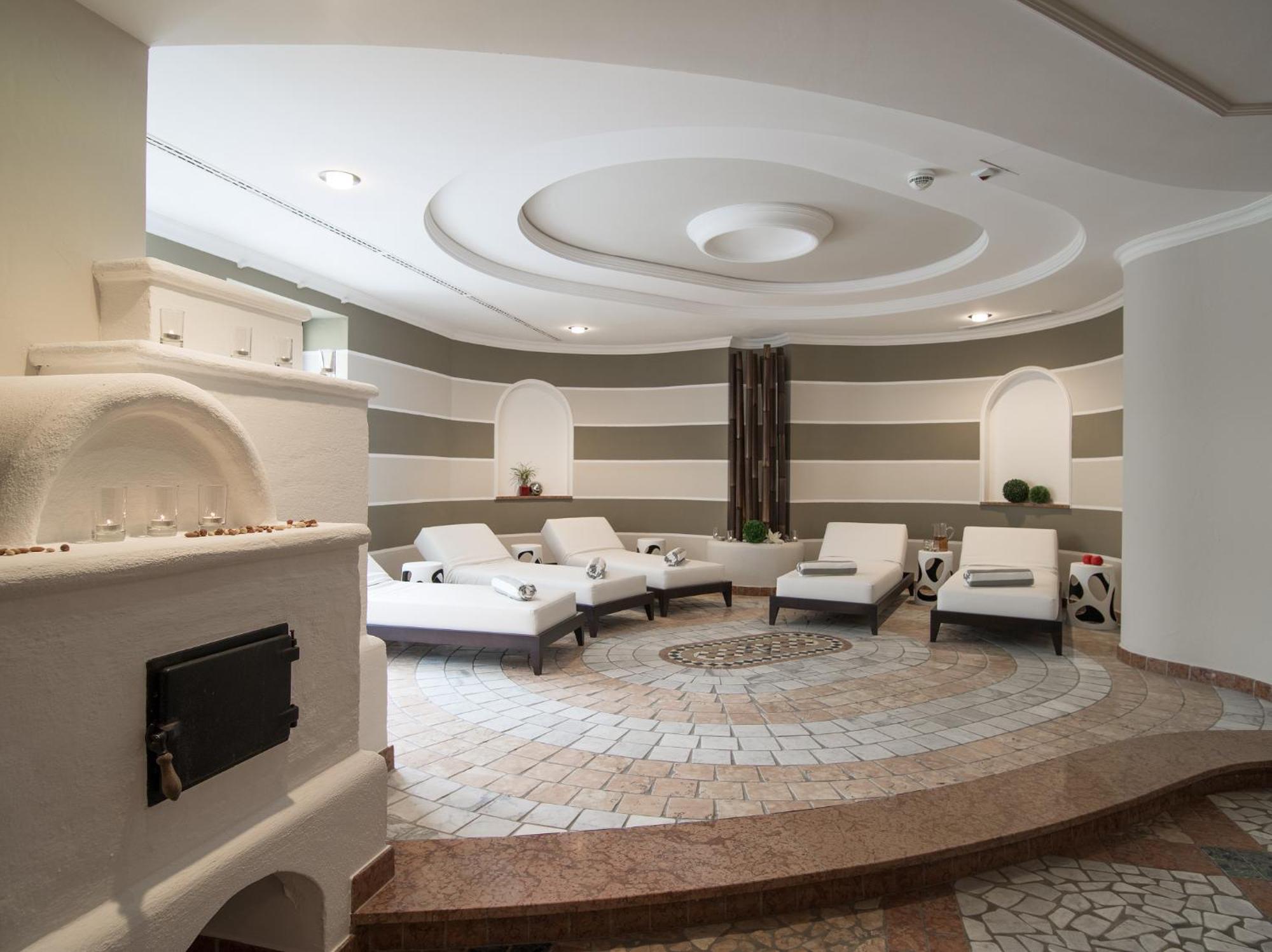 Alpinresort Valsaa - Sport & Spa Saalbach-Hinterglemm Extérieur photo