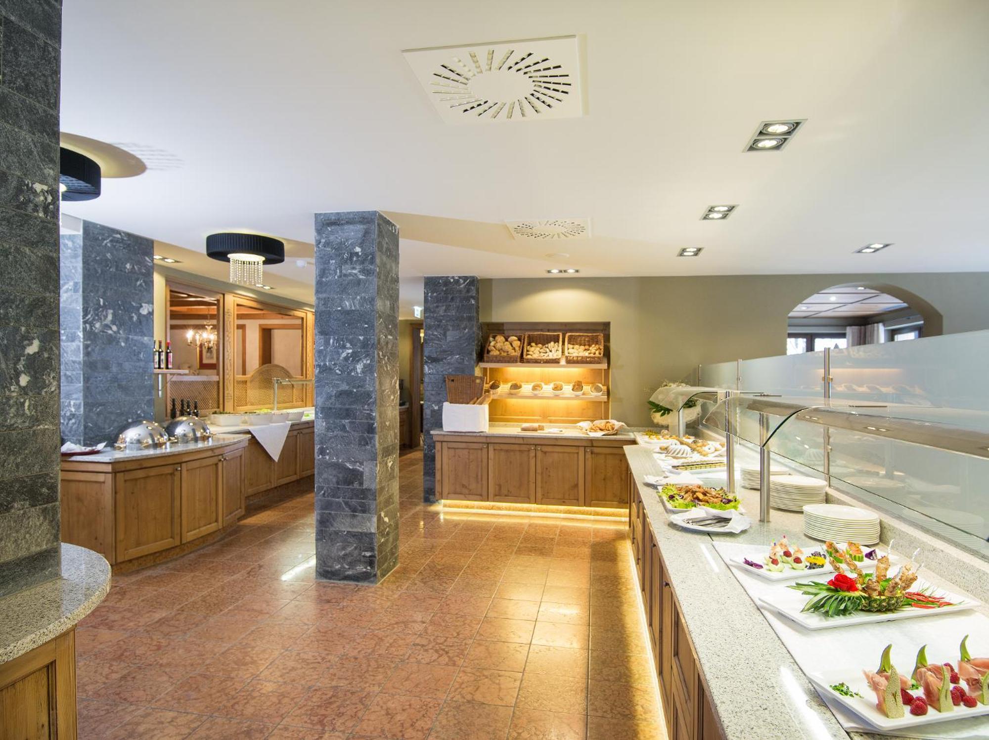 Alpinresort Valsaa - Sport & Spa Saalbach-Hinterglemm Extérieur photo