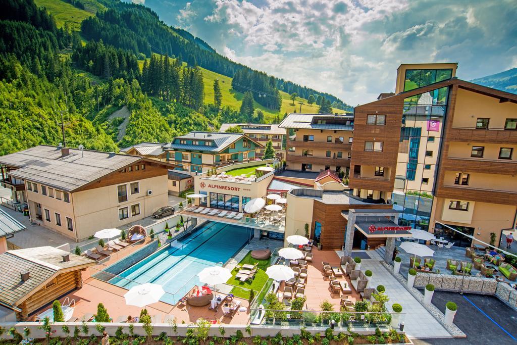 Alpinresort Valsaa - Sport & Spa Saalbach-Hinterglemm Extérieur photo